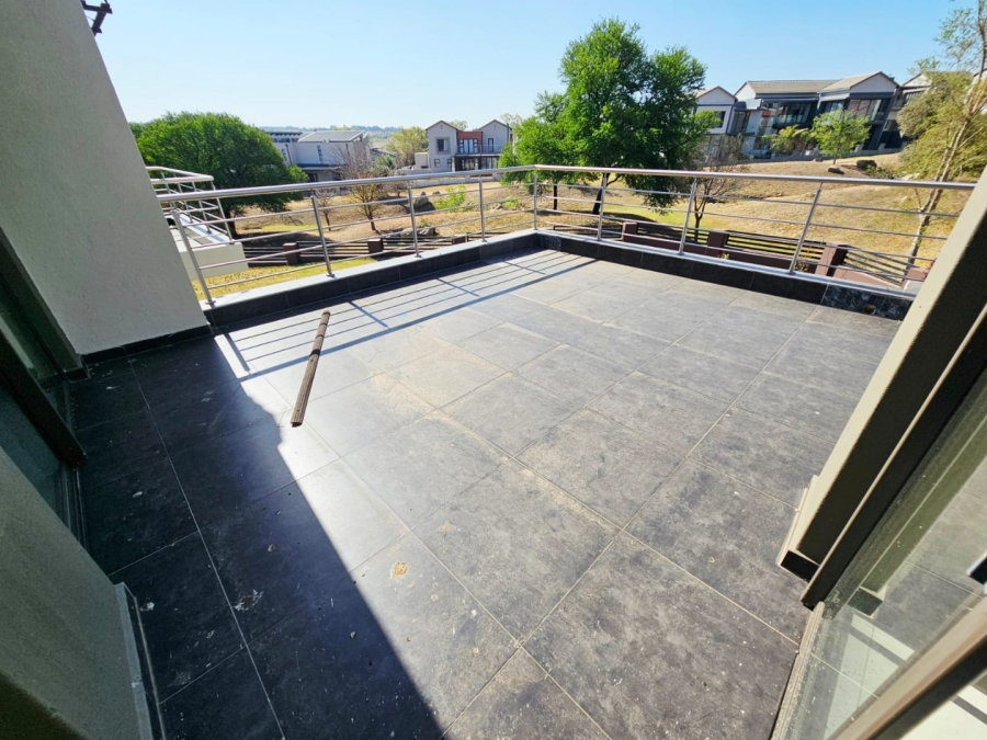 To Let 4 Bedroom Property for Rent in Copperleaf Estate Gauteng