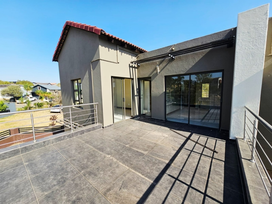 To Let 4 Bedroom Property for Rent in Copperleaf Estate Gauteng
