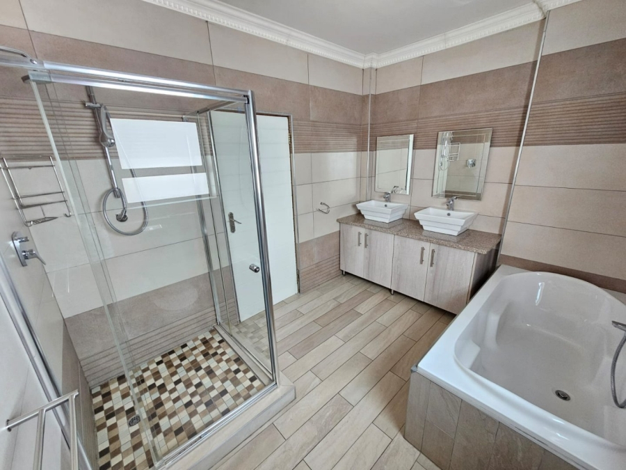 To Let 4 Bedroom Property for Rent in Copperleaf Estate Gauteng
