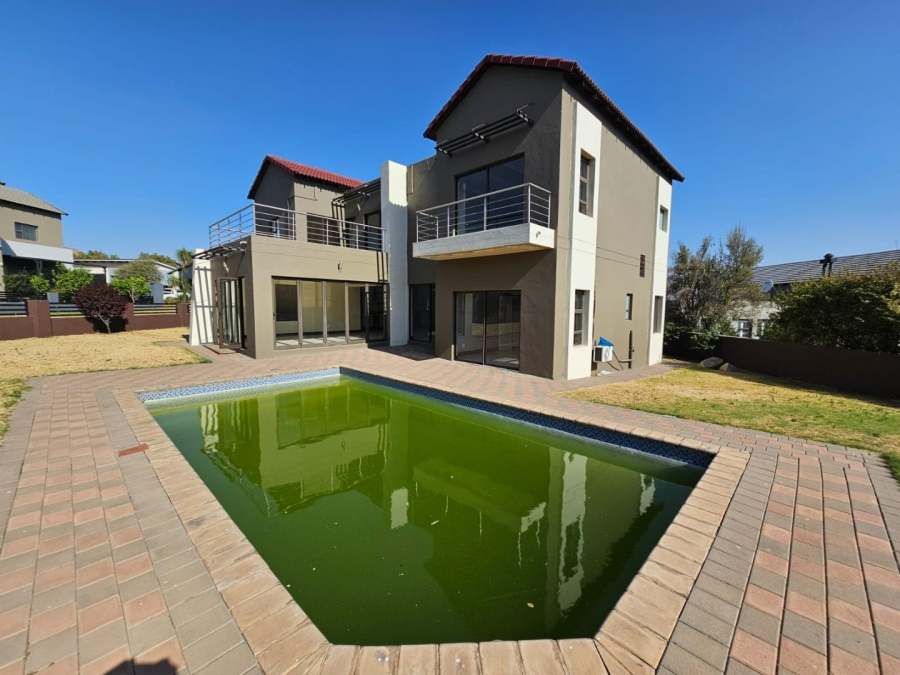 To Let 4 Bedroom Property for Rent in Copperleaf Estate Gauteng