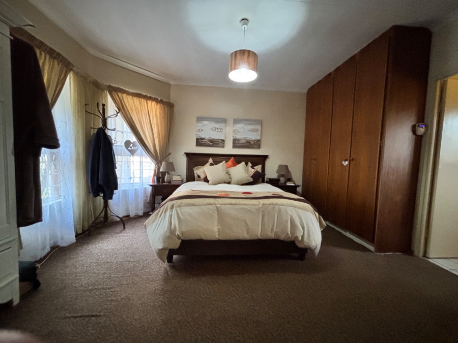  Bedroom Property for Sale in Bester Gauteng