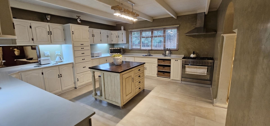 4 Bedroom Property for Sale in La Montagne Gauteng