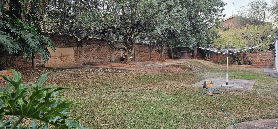 4 Bedroom Property for Sale in La Montagne Gauteng