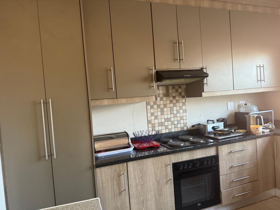 To Let 3 Bedroom Property for Rent in Raslouw Gauteng