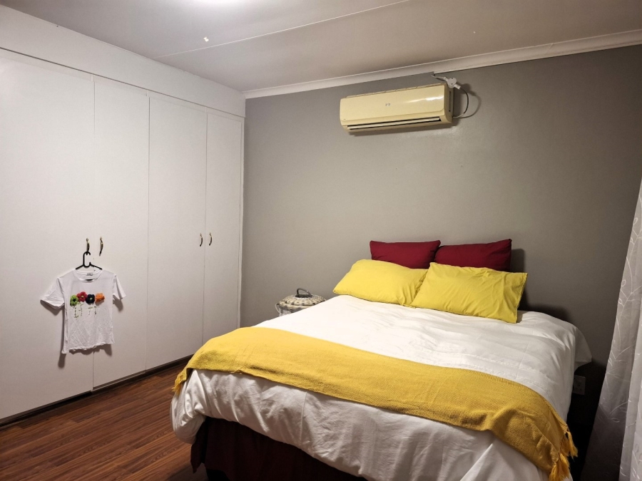 To Let 2 Bedroom Property for Rent in Monument Park Gauteng