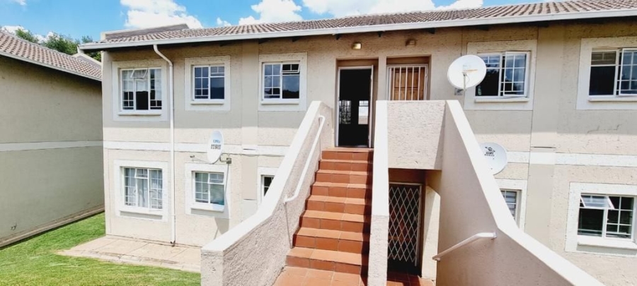 To Let 2 Bedroom Property for Rent in Monument Park Gauteng