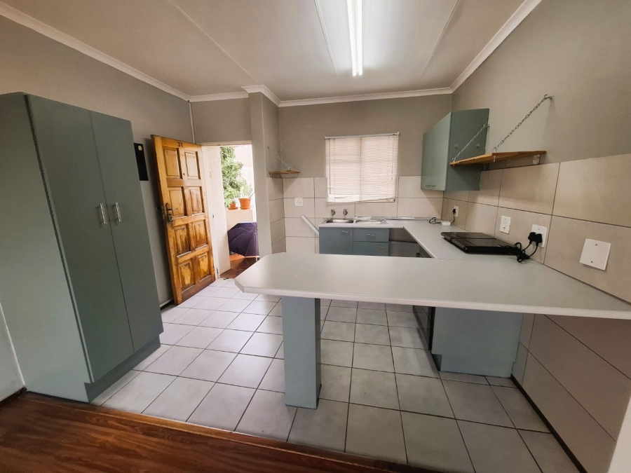 To Let 2 Bedroom Property for Rent in Monument Park Gauteng