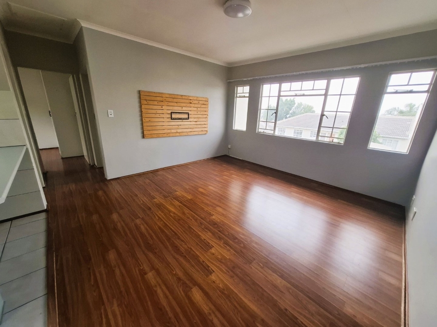 To Let 2 Bedroom Property for Rent in Monument Park Gauteng