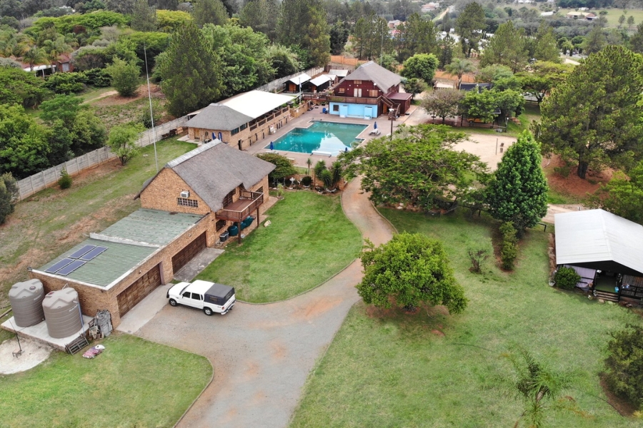  Bedroom Property for Sale in Tres Jolie Gauteng