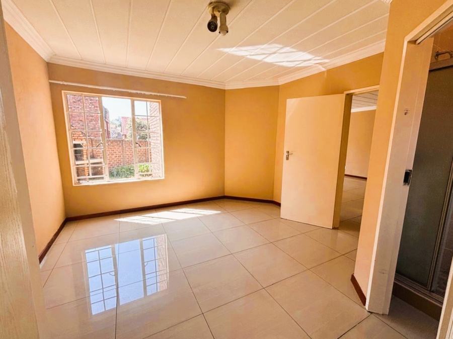  Bedroom Property for Sale in Highveld Gauteng