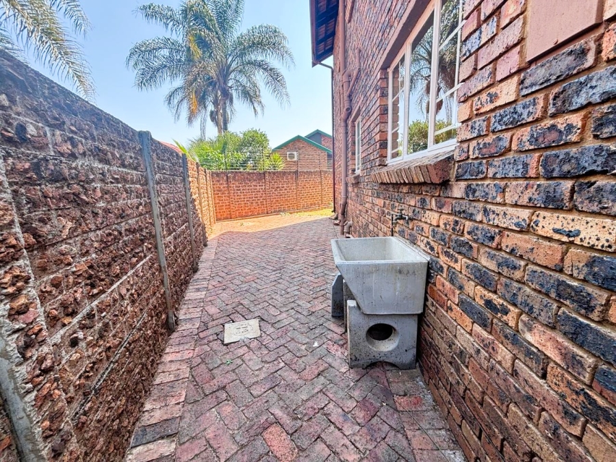 Bedroom Property for Sale in Highveld Gauteng