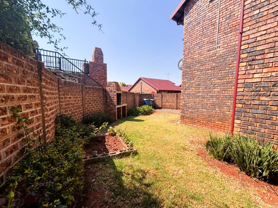  Bedroom Property for Sale in Highveld Gauteng
