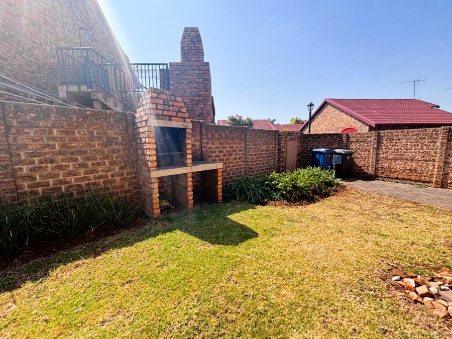  Bedroom Property for Sale in Highveld Gauteng