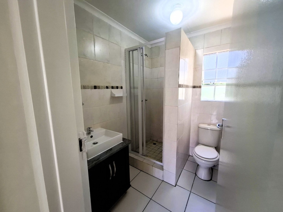 3 Bedroom Property for Sale in Faerie Glen Gauteng