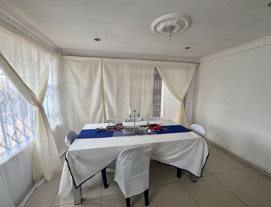 8 Bedroom Property for Sale in Doornkop Gauteng