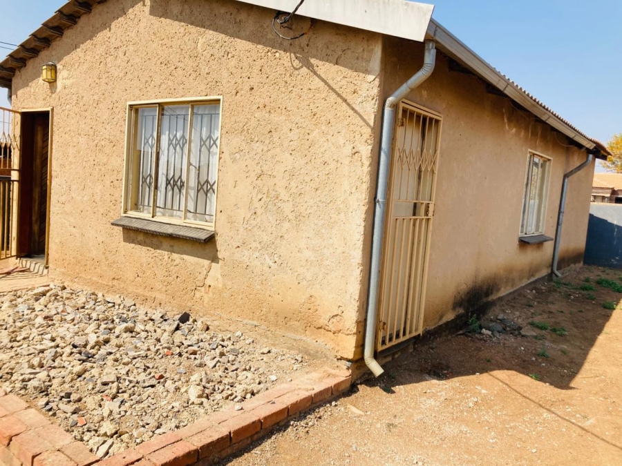 2 Bedroom Property for Sale in Soshanguve South Ext 13 Gauteng