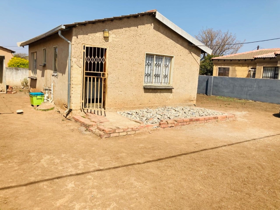 2 Bedroom Property for Sale in Soshanguve South Ext 13 Gauteng