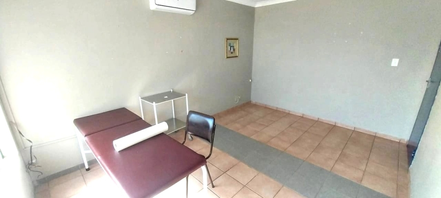 4 Bedroom Property for Sale in Horison Park Gauteng