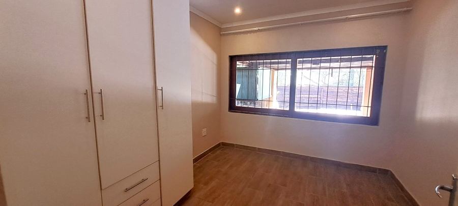 To Let 3 Bedroom Property for Rent in Glen Austin Gauteng