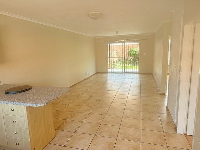 2 Bedroom Property for Sale in Honeydew Grove Gauteng