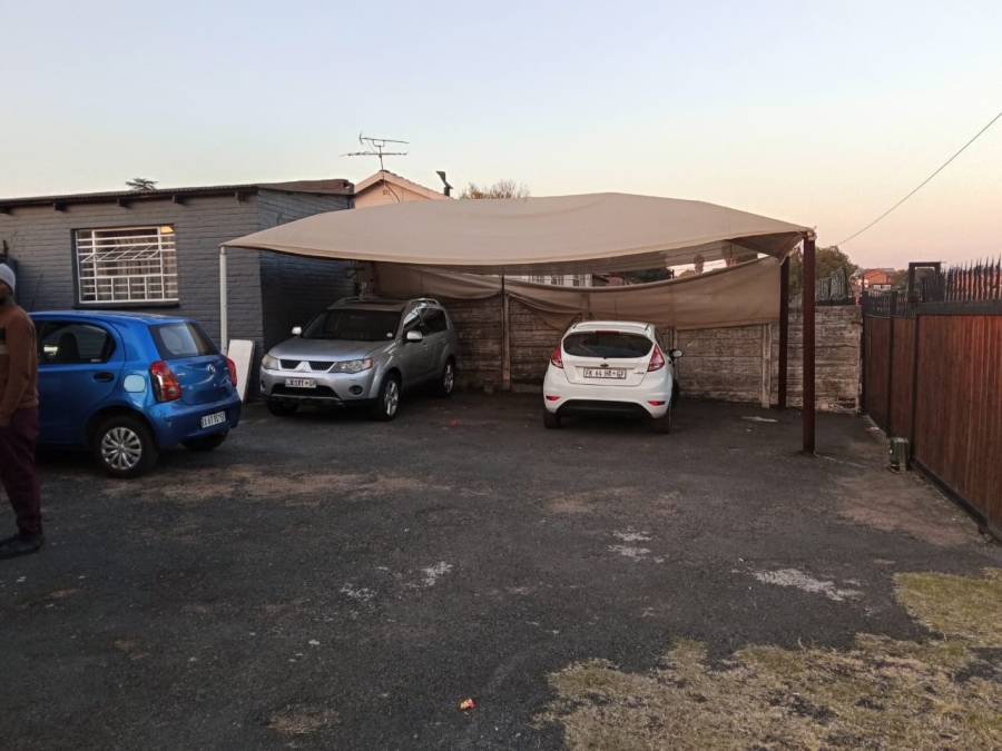 4 Bedroom Property for Sale in Quellerie Park Gauteng