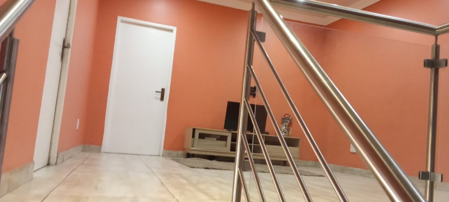 4 Bedroom Property for Sale in Blue Hills Gauteng