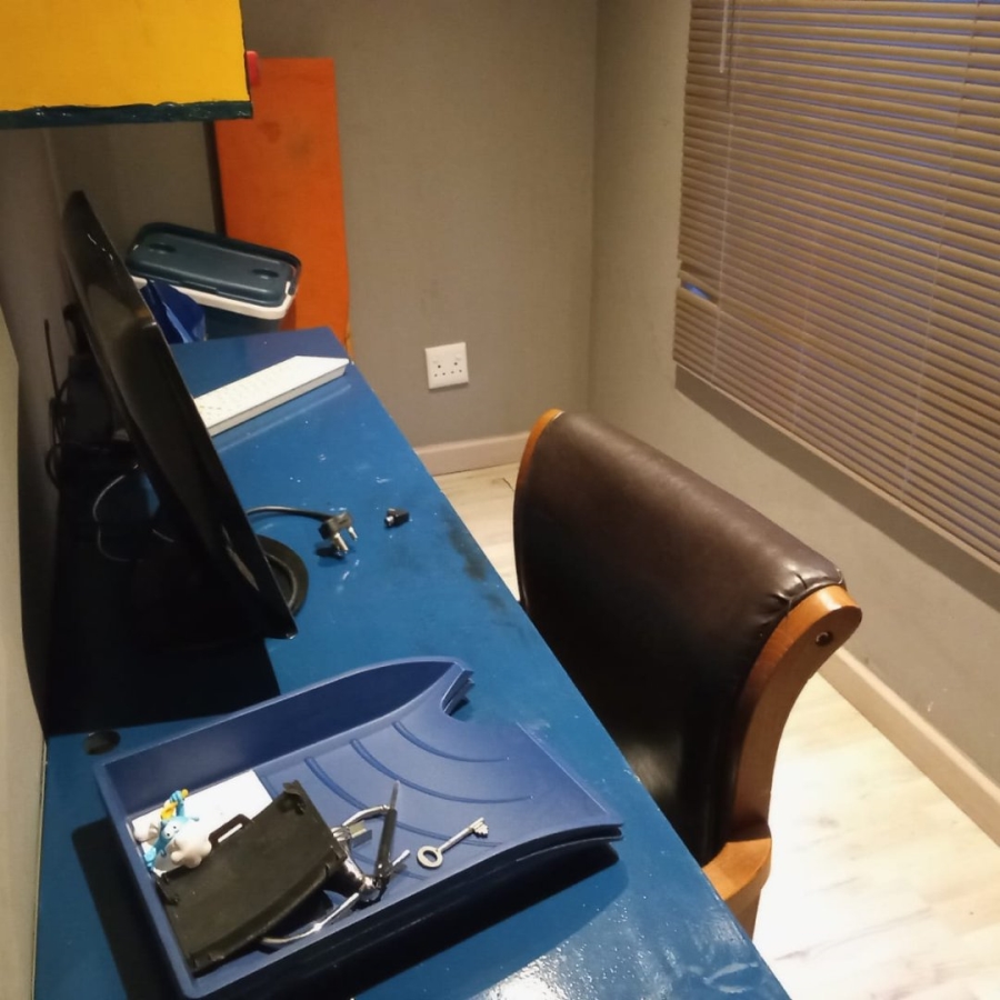 4 Bedroom Property for Sale in Blue Hills Gauteng