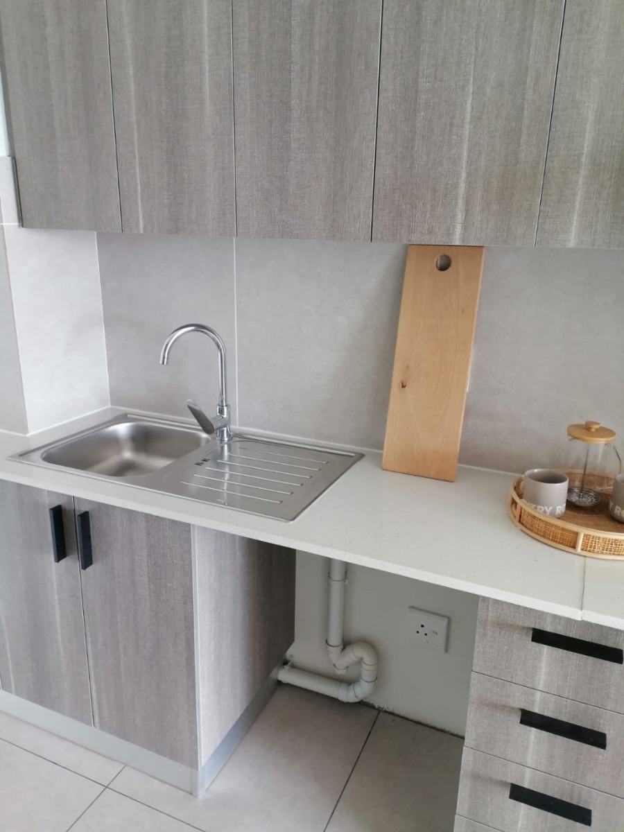 To Let 1 Bedroom Property for Rent in North Riding Gauteng