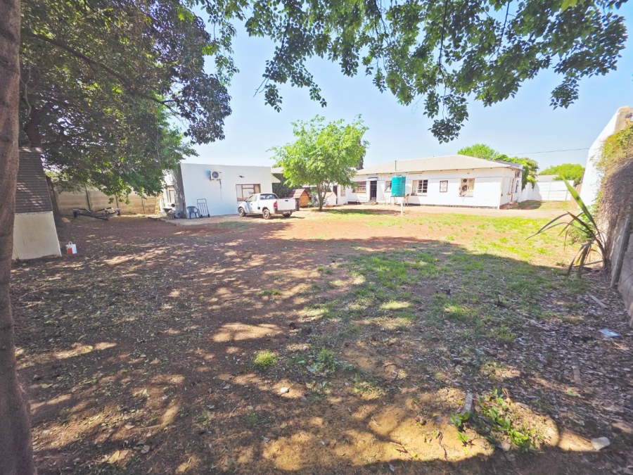 4 Bedroom Property for Sale in Selection Park Gauteng