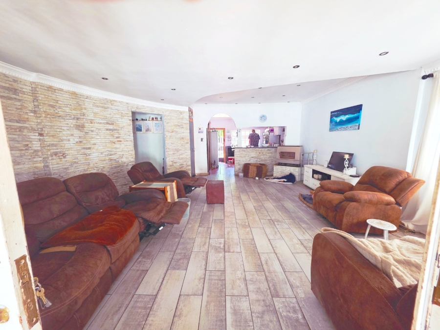 4 Bedroom Property for Sale in Selection Park Gauteng