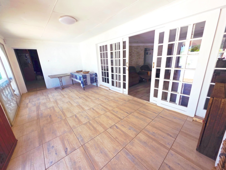 4 Bedroom Property for Sale in Selection Park Gauteng