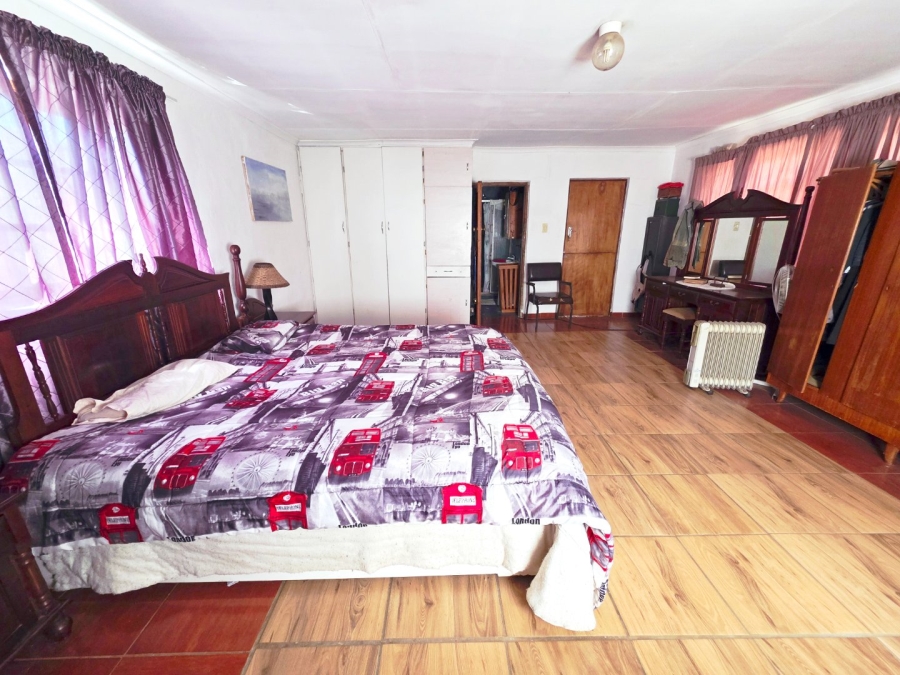 4 Bedroom Property for Sale in Selection Park Gauteng