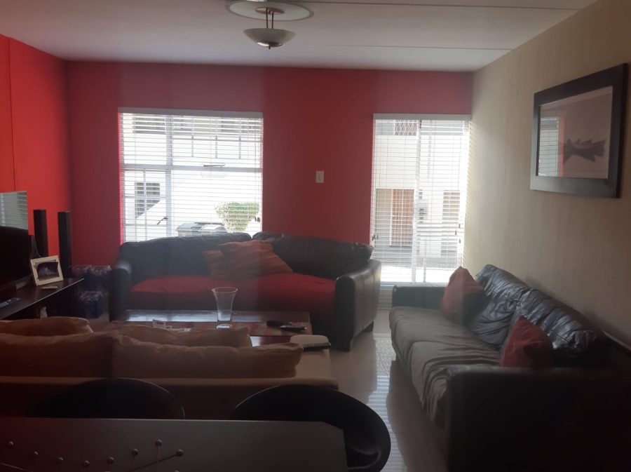 3 Bedroom Property for Sale in Whitney Gardens Gauteng
