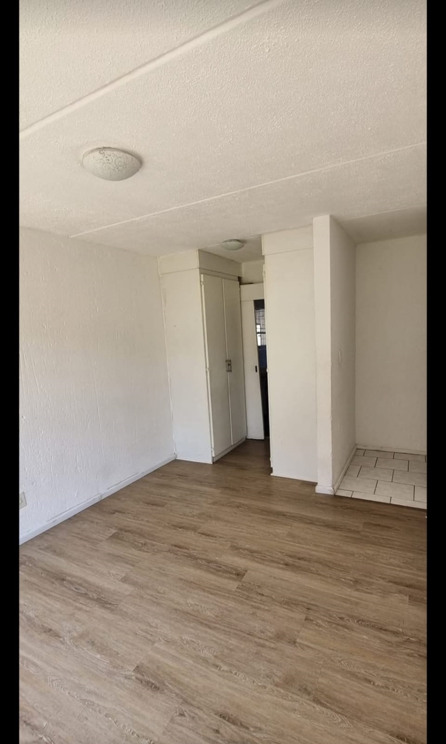 2 Bedroom Property for Sale in Vorna Valley Gauteng