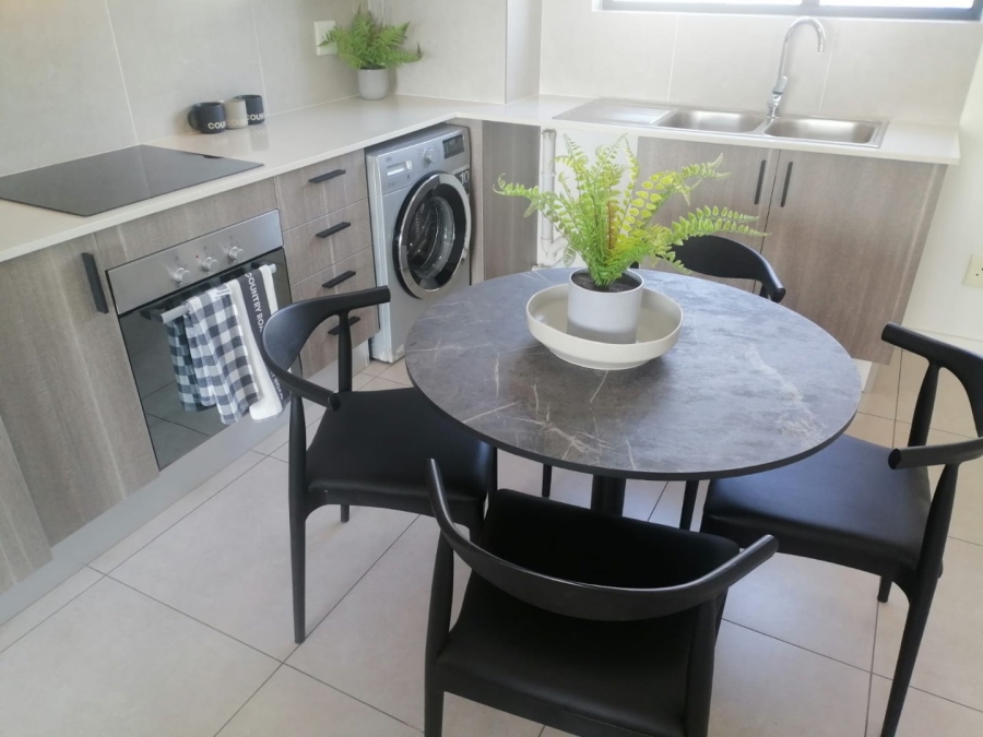 To Let 2 Bedroom Property for Rent in North Riding Gauteng