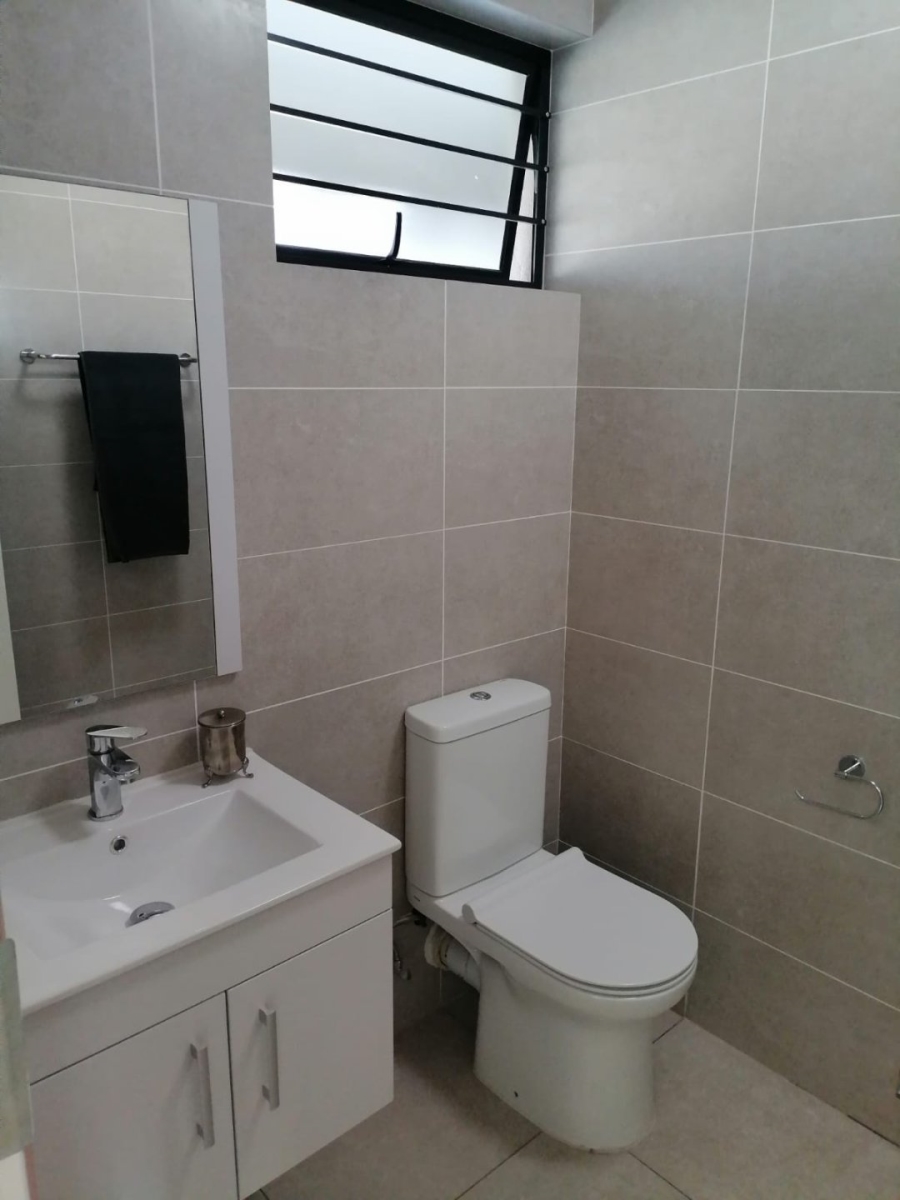 To Let 2 Bedroom Property for Rent in North Riding Gauteng