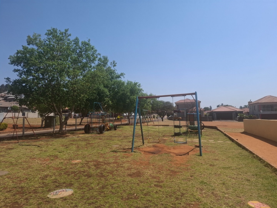 To Let 3 Bedroom Property for Rent in Amandasig Gauteng