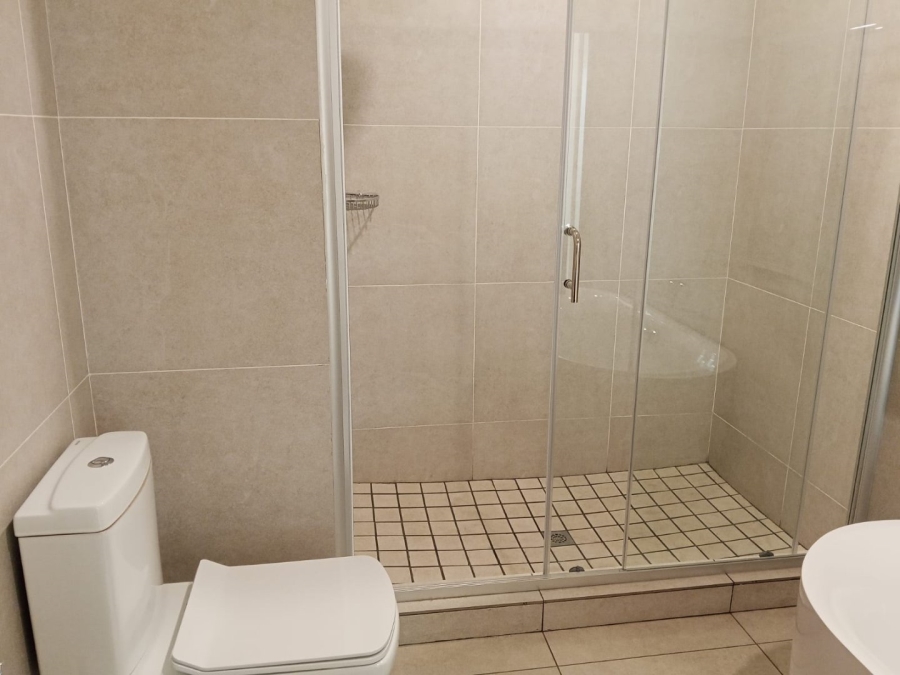 To Let 3 Bedroom Property for Rent in Greenstone Gate Gauteng