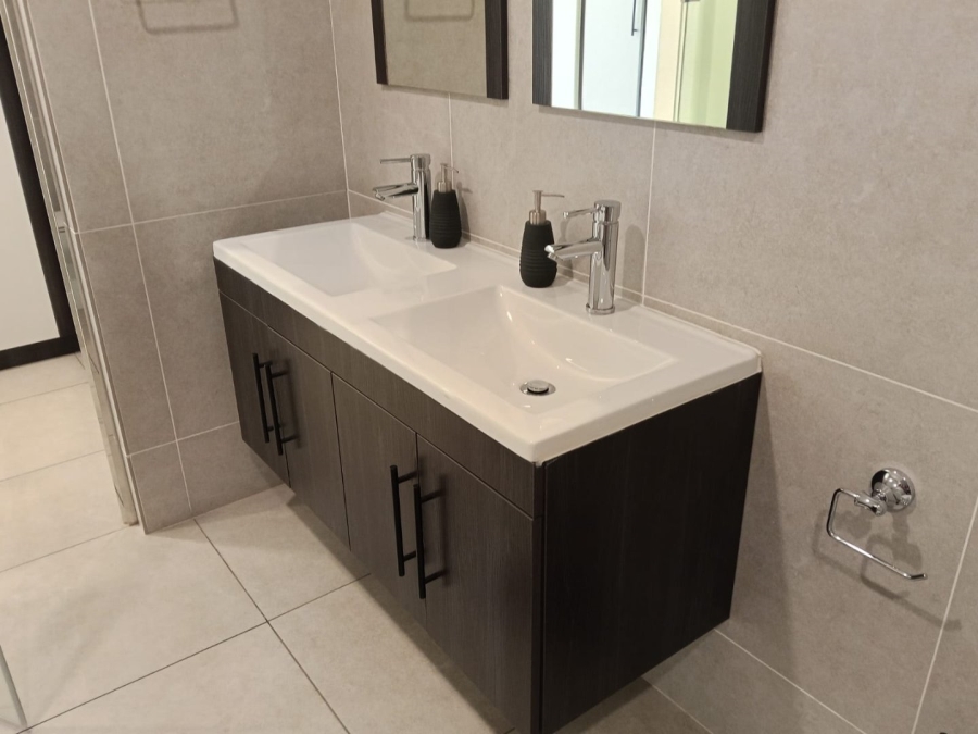To Let 3 Bedroom Property for Rent in Greenstone Gate Gauteng