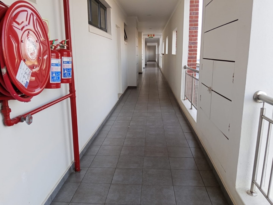 To Let 3 Bedroom Property for Rent in Greenstone Gate Gauteng