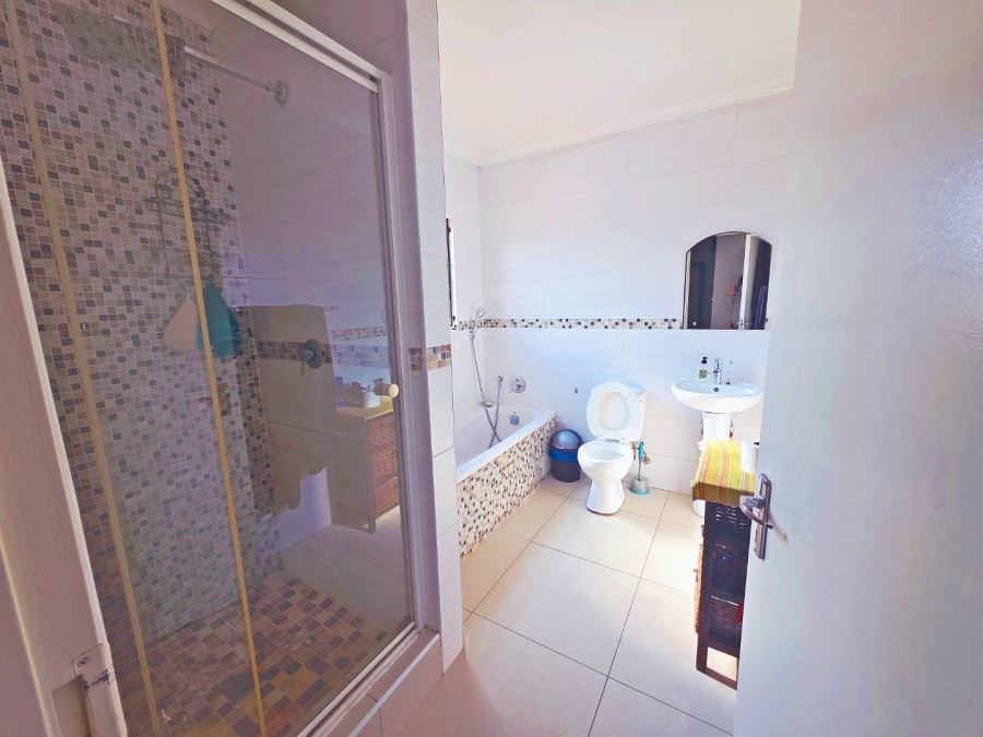 3 Bedroom Property for Sale in Parkrand Gauteng