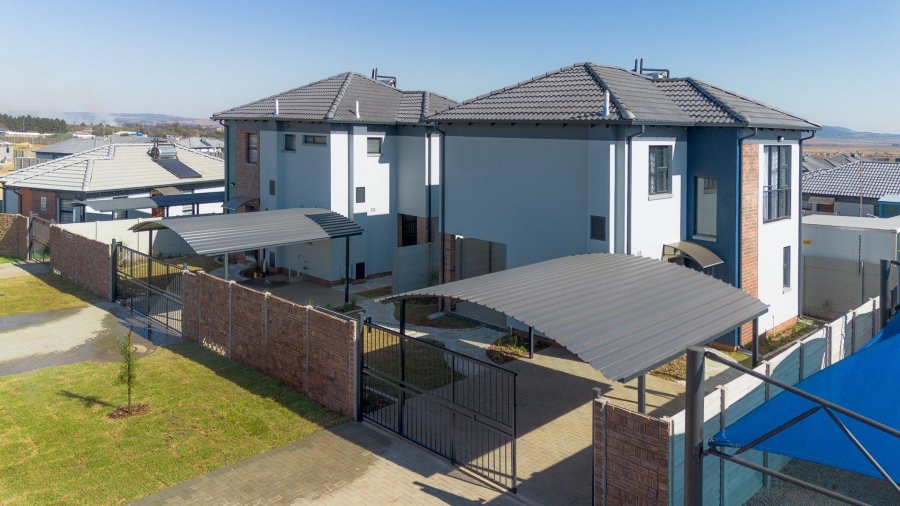 3 Bedroom Property for Sale in Sky City Gauteng