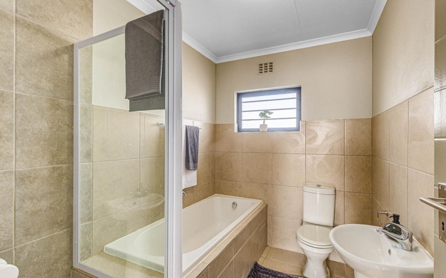 3 Bedroom Property for Sale in Sky City Gauteng