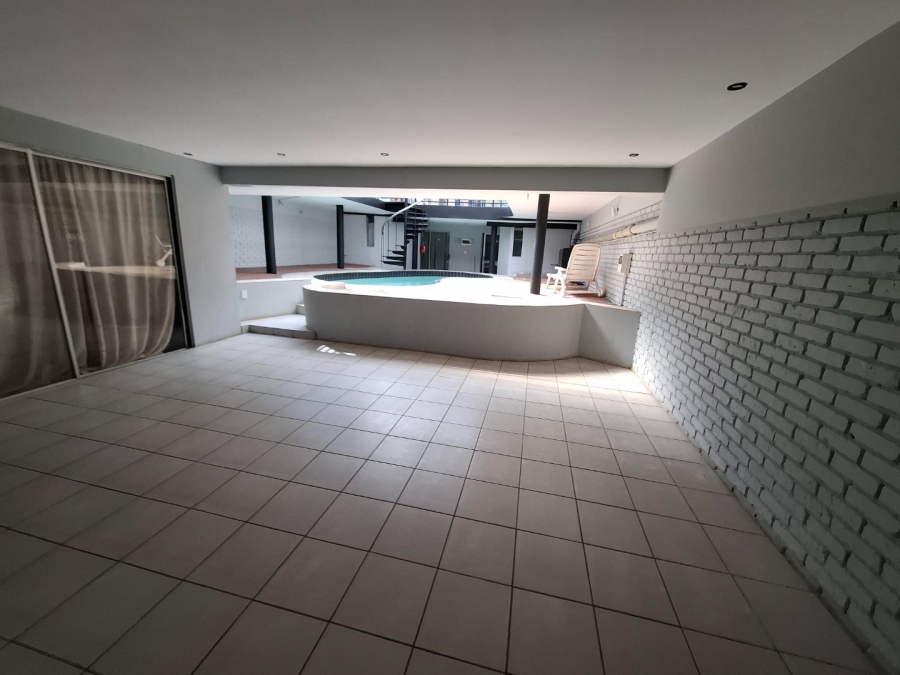 15 Bedroom Property for Sale in Hatfield Gauteng