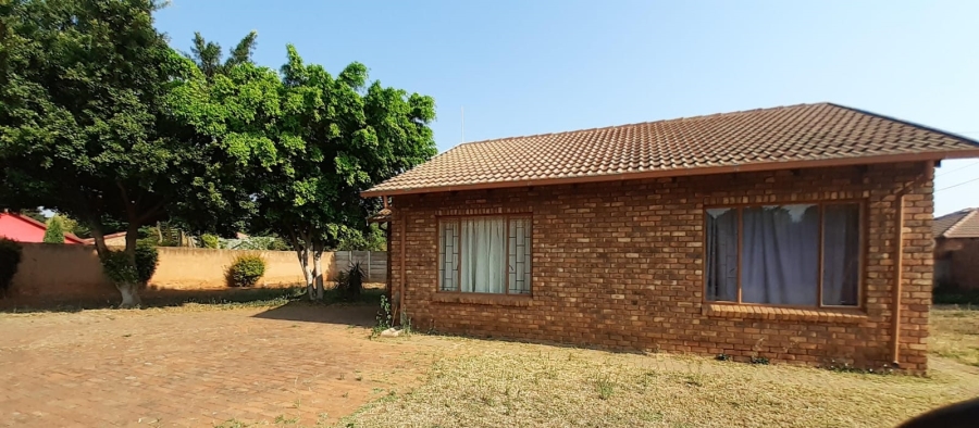 2 Bedroom Property for Sale in The Orchards Gauteng
