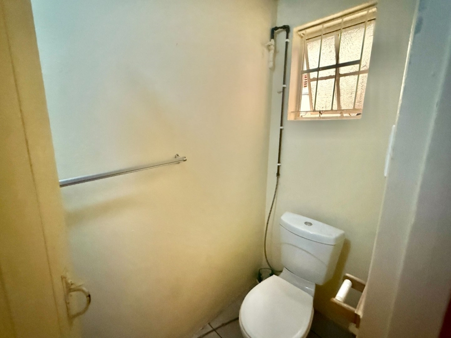 5 Bedroom Property for Sale in The Hill Gauteng