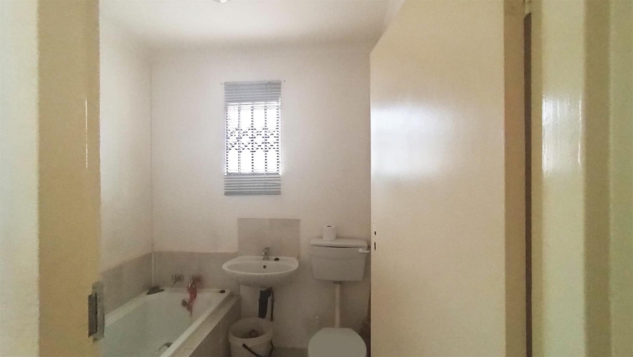 2 Bedroom Property for Sale in Stretford Gauteng