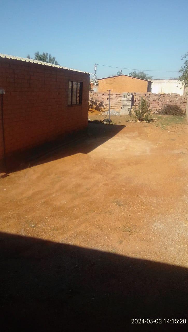 2 Bedroom Property for Sale in Lotus Gardens Gauteng
