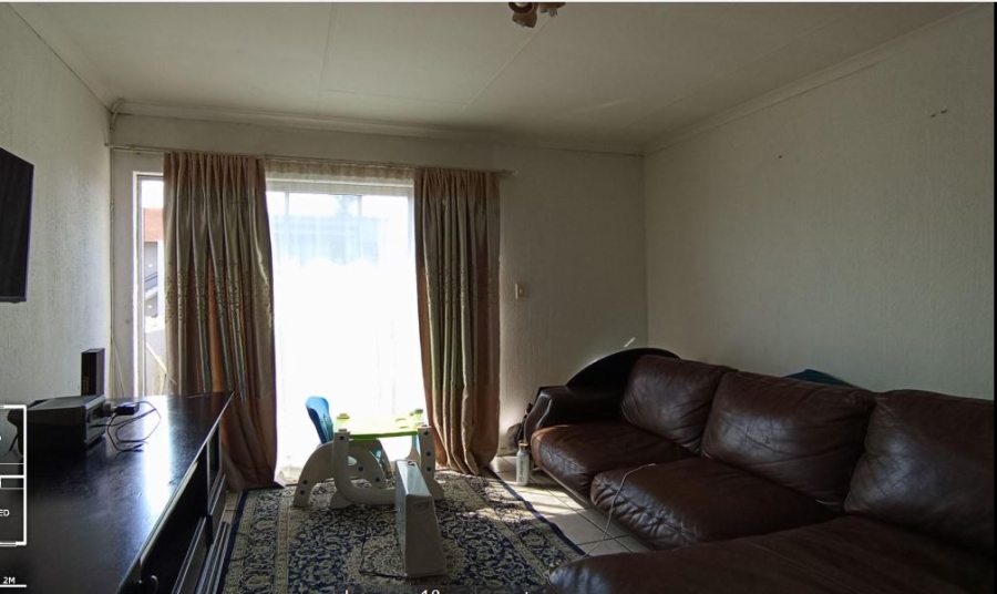 2 Bedroom Property for Sale in Vorna Valley Gauteng