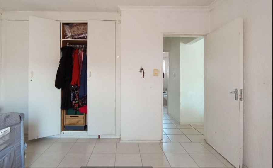 2 Bedroom Property for Sale in Vorna Valley Gauteng